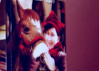 SAGA DZIEWCZYNA Z DOLINY TOM 07 - NIEZNAJOMY