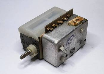 Głowica radioodbiornika z kondensatorem obrotowym Unitra