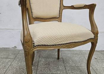 Ładny fotel ludwikowski Francja