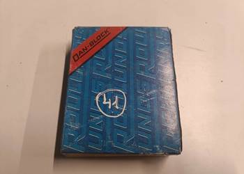 Toyota Corolla E30 PRZEDNIE KLOCKI HAMULCOWE przód 463685