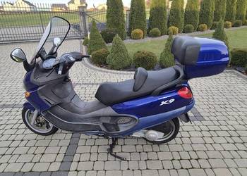 motor skuter Piaggio x9 125
