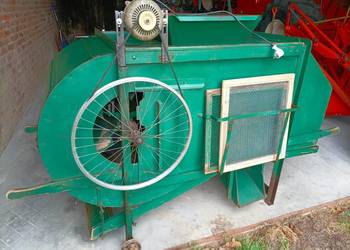 Wialnia fabryczna do czyszczenia zboża metalowa z silnikiem młynek