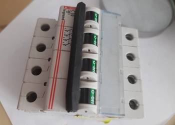 Wyłącznik Legrand S304  C 10