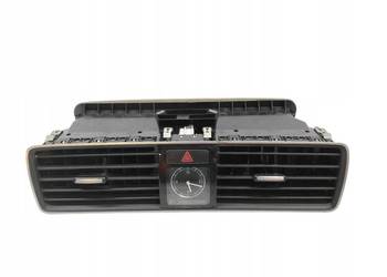 KRATKI NAWIEWU ŚRODKOWA DESKI USA VW Volkswagen Passat VIII (2014-  ) B8