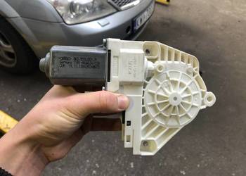 Mechanizm szyby lewy przód Audi A4 B8