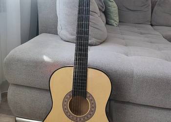 Gitara klasyczna 36"  idealna dla początkujących ?