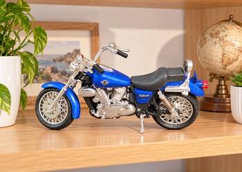 model motocykla Kawasaki VN 1500 Vulcan w skali 1/18 przez firmę Maisto