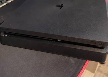 Sprzedam konsole ps4