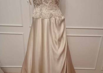 Sprzedam sukienkę balową rozmiar 38