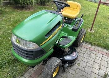 Traktorek John Deere LA 105