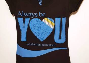 czarny T-shirt z błyskotkami r.S