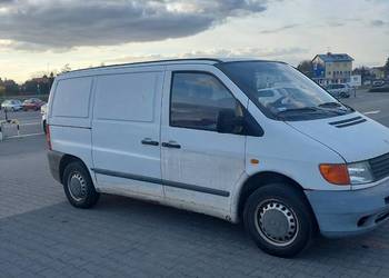 Sprzedam samochód dostawczy MB vito 638 blaszak z klapą.