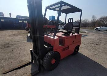 wózek widłowy FENWICK LINDE 2500kg 3.40m wolny skok 40cm