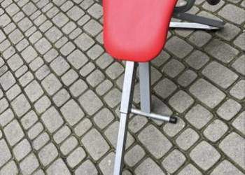 Trenażer ławeczka do ćwiczeń mięśni brzucha
