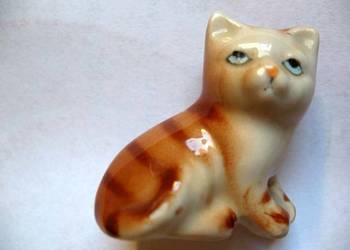 Kot - rudy uroczy kotek - Figurka - porcelana - 3,5 x 3,5 x 2 cm