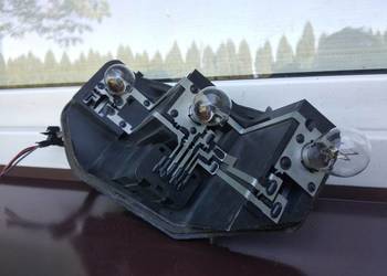 Peugeot 407 SW kombi wkład oprawka lampy tył tylnej prawy kostka wiązka