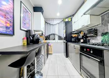 Mieszkanie 3 pokoje, 47,2m, balkon, 2 piwnice