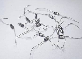 Kondensator 470pF 63V KsF Unitra MIFLEX