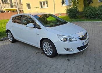 Opel Astra J  2.0 cdti