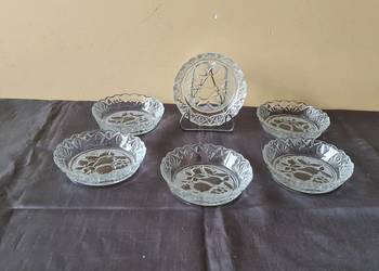 Zestaw salaterek ze szkła bezbarwnego - PRL.