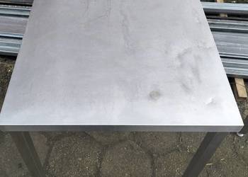 Stół  gastronomiczny ze stali nierdzewnej 70x65x85