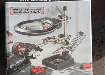 Stojak z lupą do lutowania