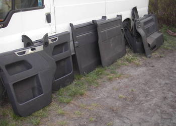 Volkswagen Transporter T5 CARAVELLA  MULTIVAN wnętrze kompletne