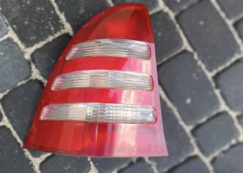 Mercedes C klasa W203 kombi lampa lewy tył A2038201264