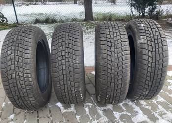 Sprzedam  opony 215 60 17 zima
