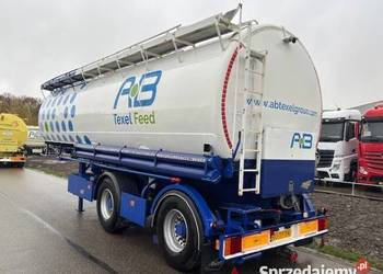 Naczepa do paszy cysterna silos 9 komorowa