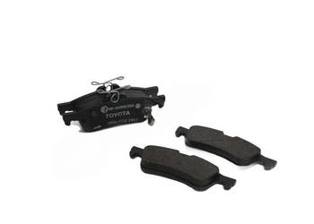 TOYOTA Yaris Oryginal klocki hamulcowe tyl 04466-YZZE6 OE