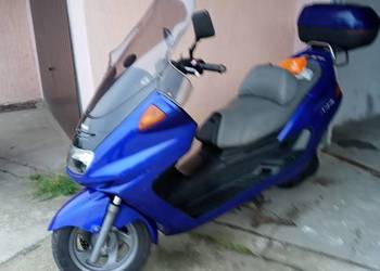 Sprzedam skuter yamaha 250cm3