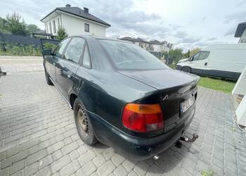 audi a4 b5 benzyna 1,6 samochód na części