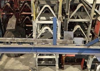 Regał dłużycowy, regulowane boksy do merchantbars.