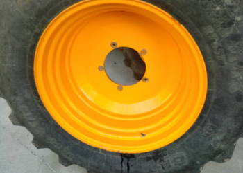 Komplet kół 600/65R34 w bardzo dobrym stanie.