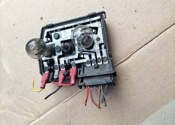 AUDI 80 B3 B4  UCHWYT WKŁAD ŻARÓWKI LAMPY TYŁ TYLNEJ THK81