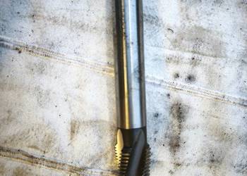 Gwintownik maszynowy GÜHRING M22x2 6H HSS-E (Długi 250mm)