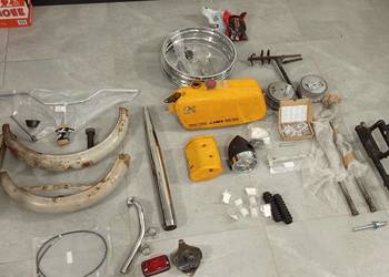 Jawa Mustang w częściach.