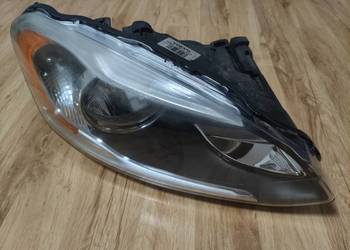Reflektor prawy przód Volvo XC60