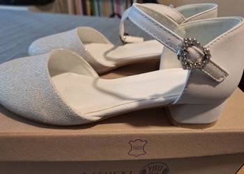 Buty białe błyszczące brokatem