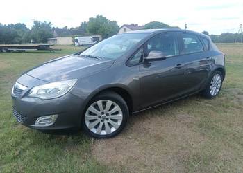 Opel Astra J 1.6 EcoTec benzyna (115KM) NAVI, podgrzewane fotele