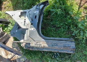 VOLVO V60 II Podłużnica słupek próg przód lewy 