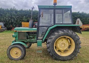 John Deere 2130