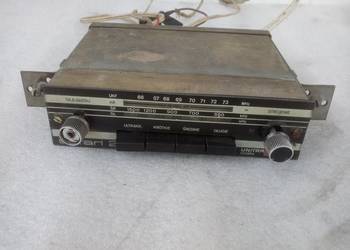 Fiat 126p Maluch, Radio samochodowe Safari 2, sprawne.