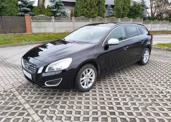 Sprzedam ładne VOLVO V60 D3 z udokumentowanym przebiegiem i serwisami