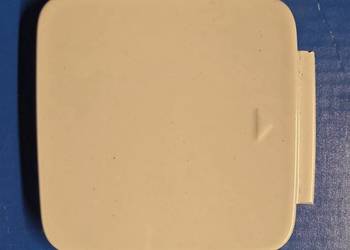 Zaślepka zderzaka ucha holowniczego bmw i3