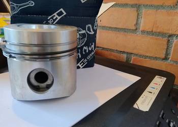 Tłok MWM silnik D226B