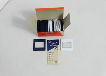 Vintage ramki do slajdów AGFA (1976 r.) – Zestaw 32 szt. + Instrukcja
