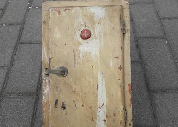 Stara apteczka domowa Luftschutz 1943 rok