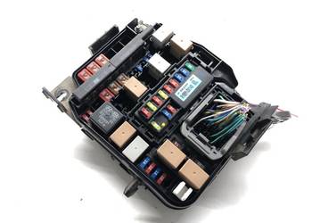 SKRZYNKA BEZPIECZNIKÓW HYUNDAI i40 91201-3Z491 Sedan/Limuzyna 1.7 136K